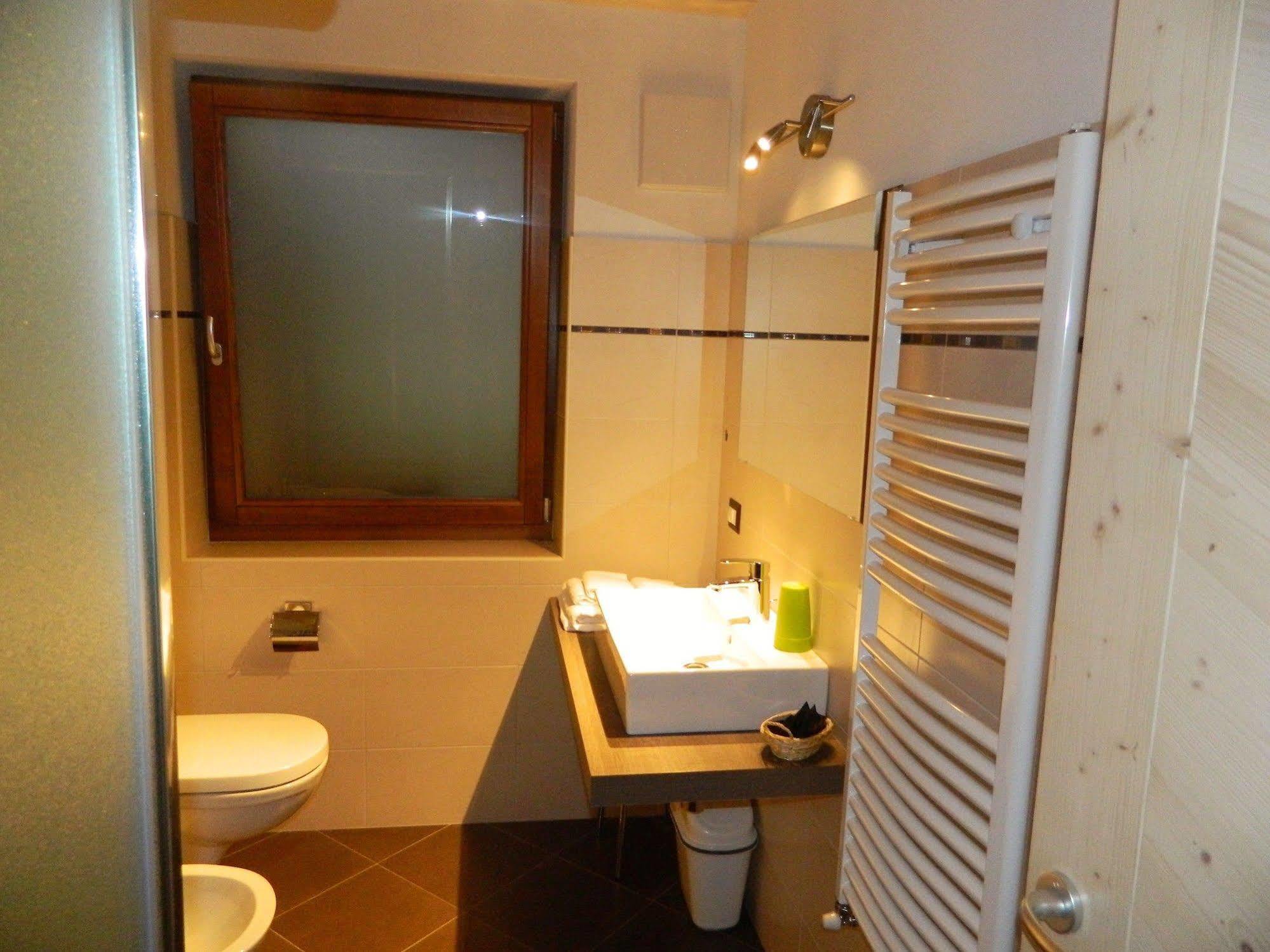 Hotel Ganzaie Val di Fiemme Ngoại thất bức ảnh