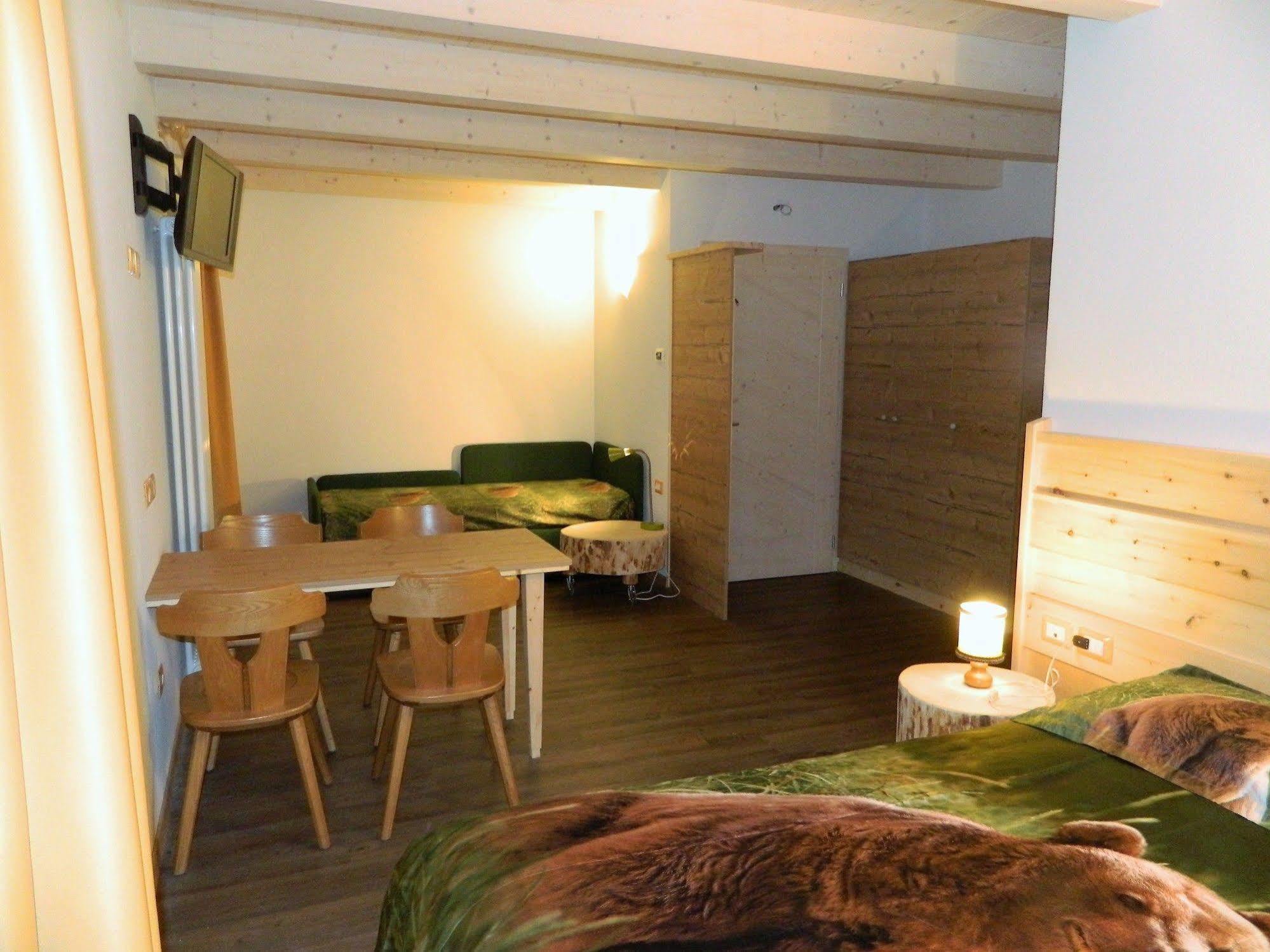 Hotel Ganzaie Val di Fiemme Ngoại thất bức ảnh